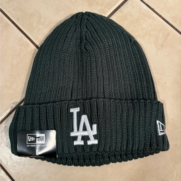 Los Ángeles Dodgers Winter Hat Unisex - Picture 1 of 2